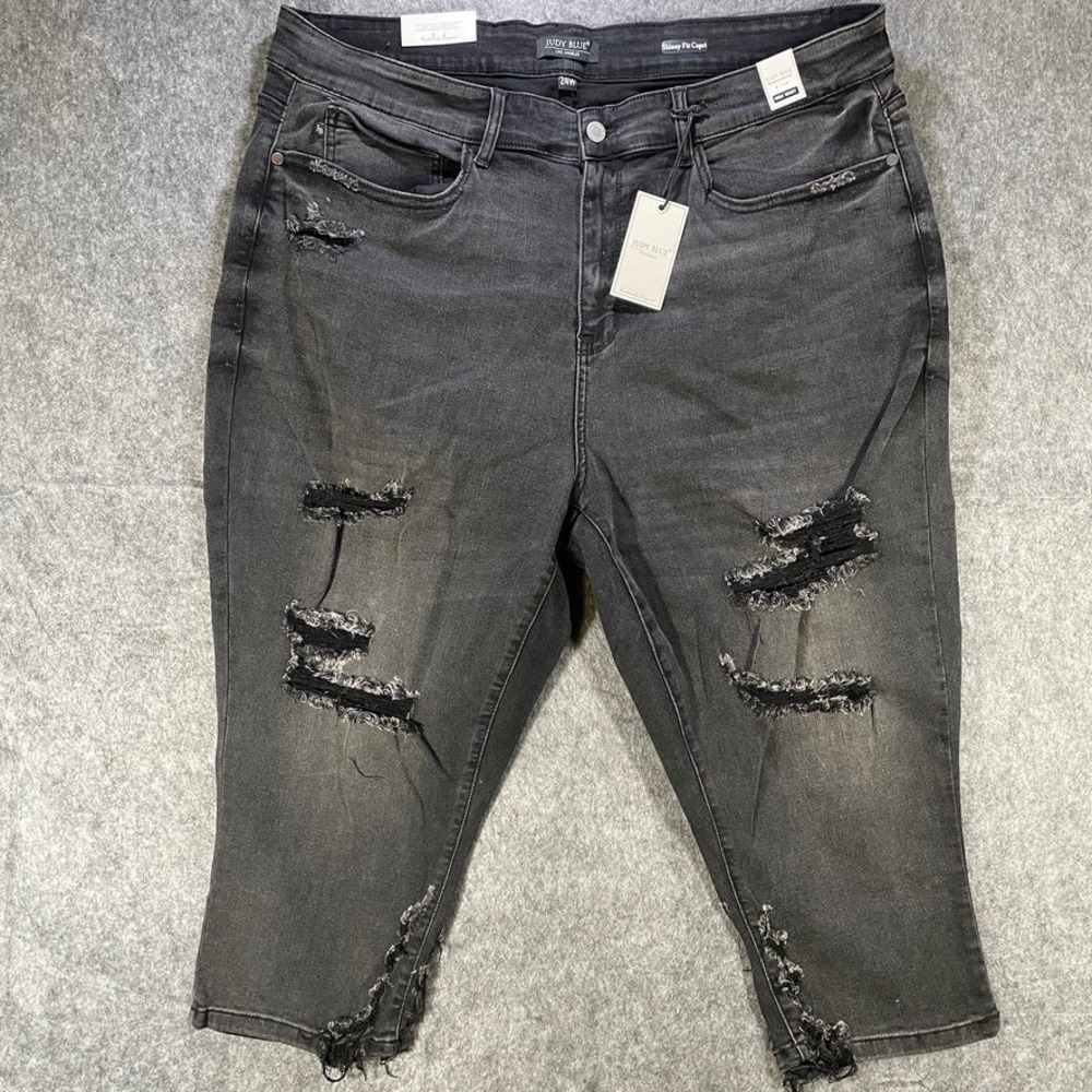 Judy Blue Los Angeles Mid Rise Skinny Fit Denim Capri Size 24W Black NEW 41x20